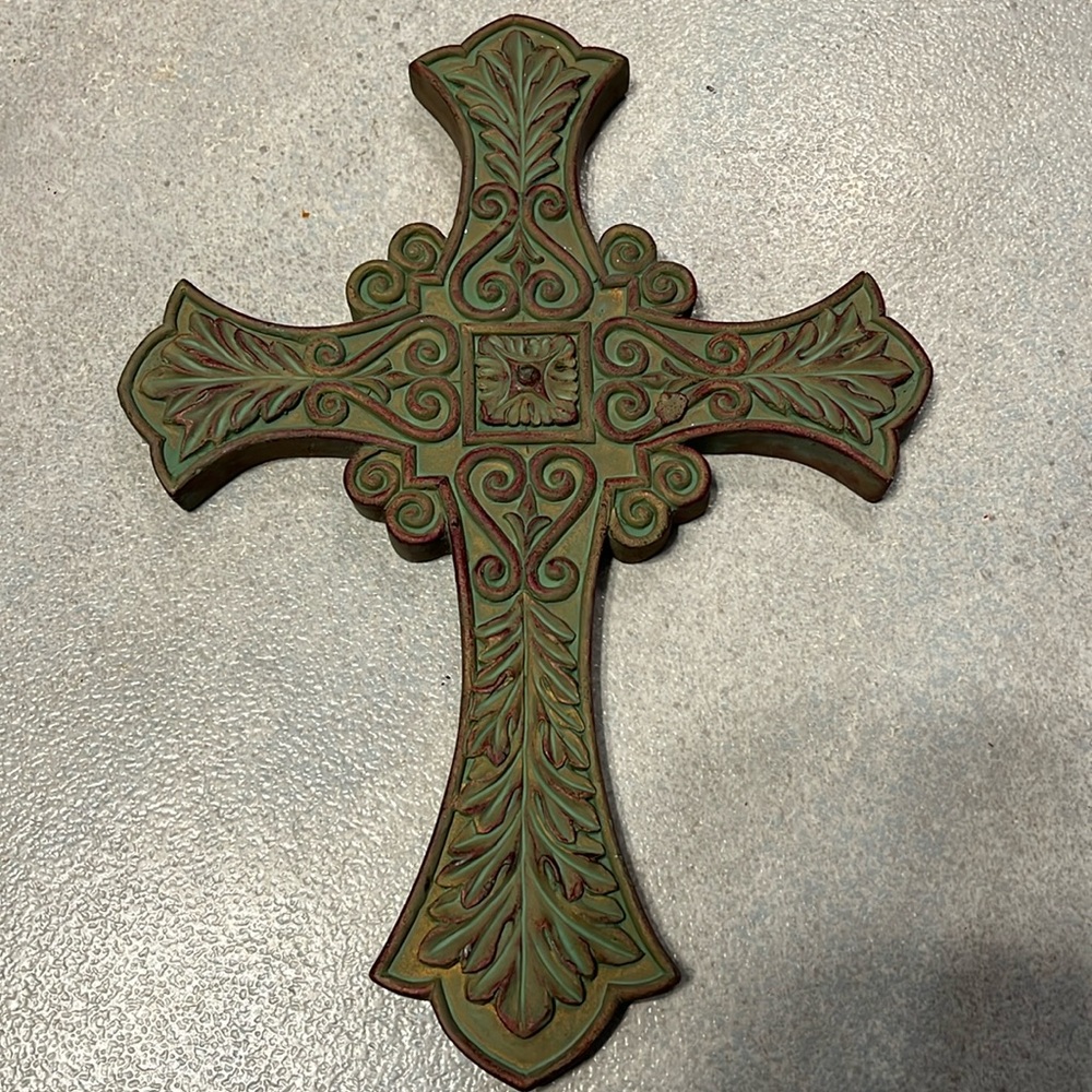 Wall cross